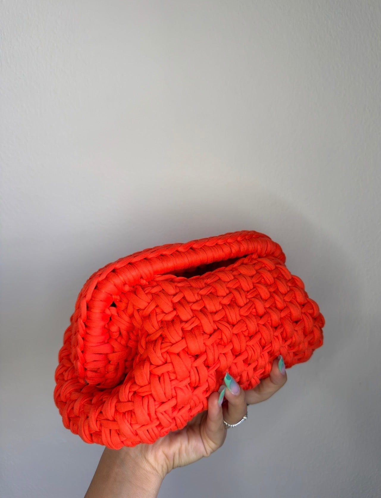 TEXTURE CLUTCH - KNØTS